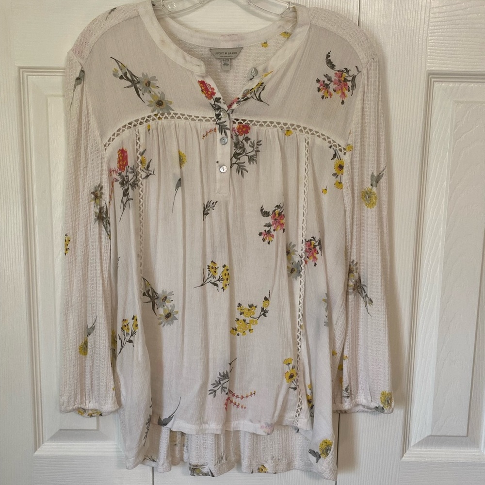 🌼NWOT Lucky Brand floral blouse